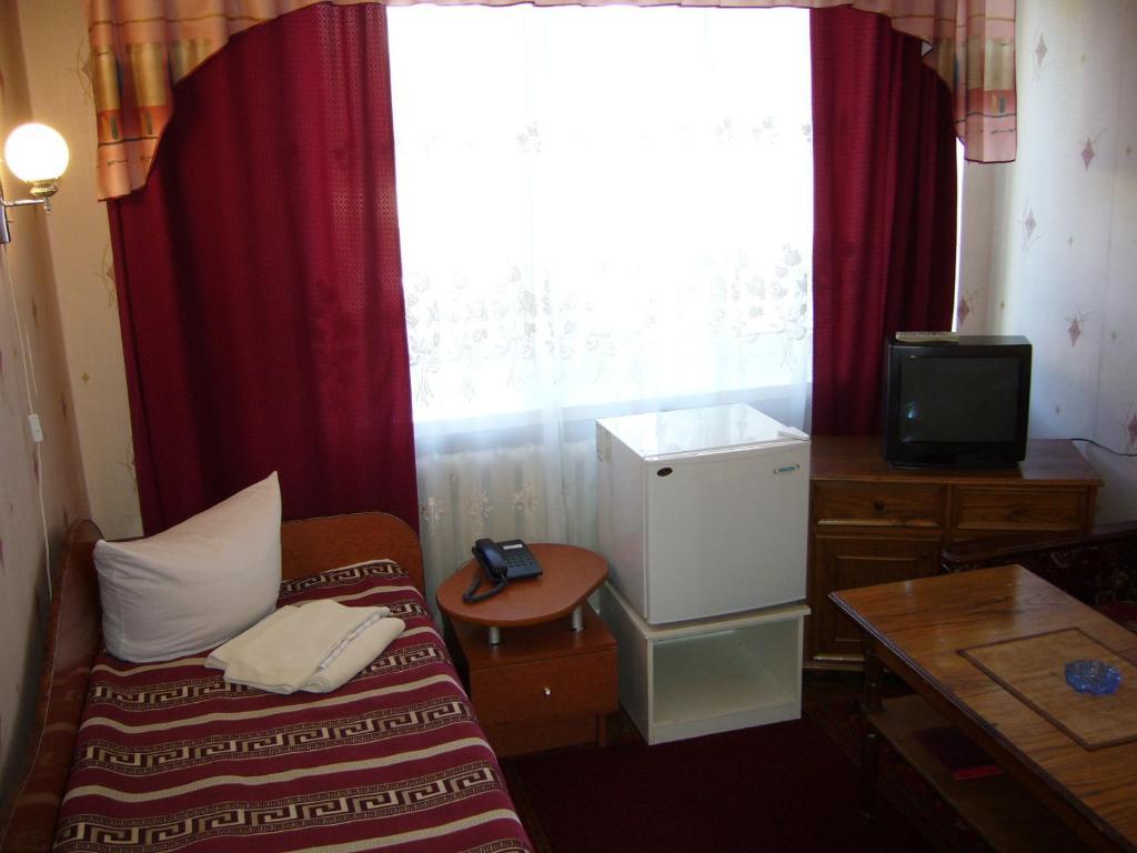 לוצק Hotel Profspilkovyi חדר תמונה