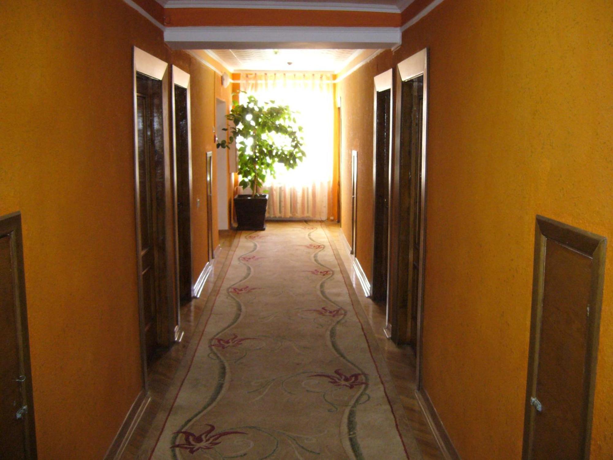 לוצק Hotel Profspilkovyi מראה חיצוני תמונה