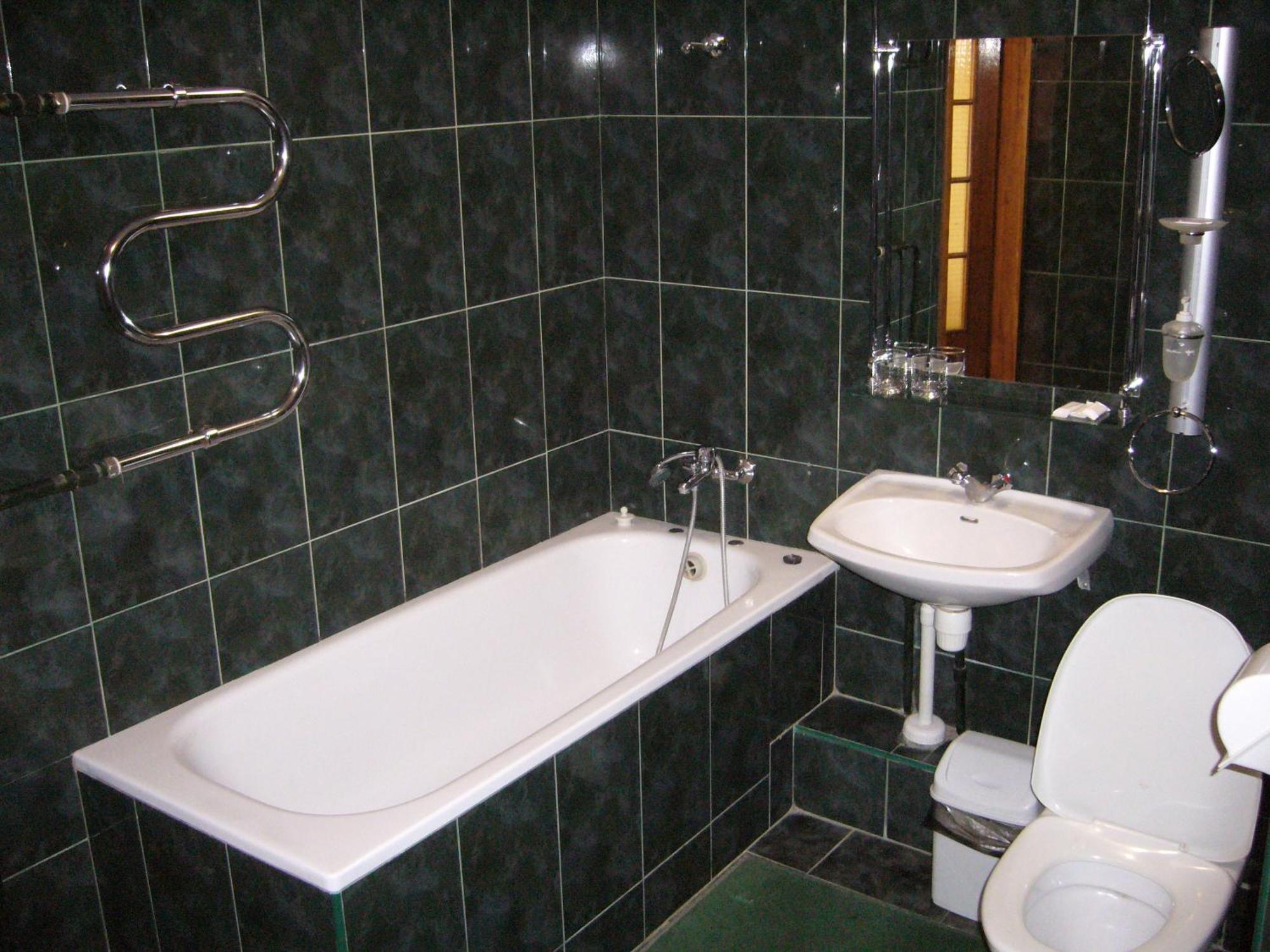 לוצק Hotel Profspilkovyi מראה חיצוני תמונה