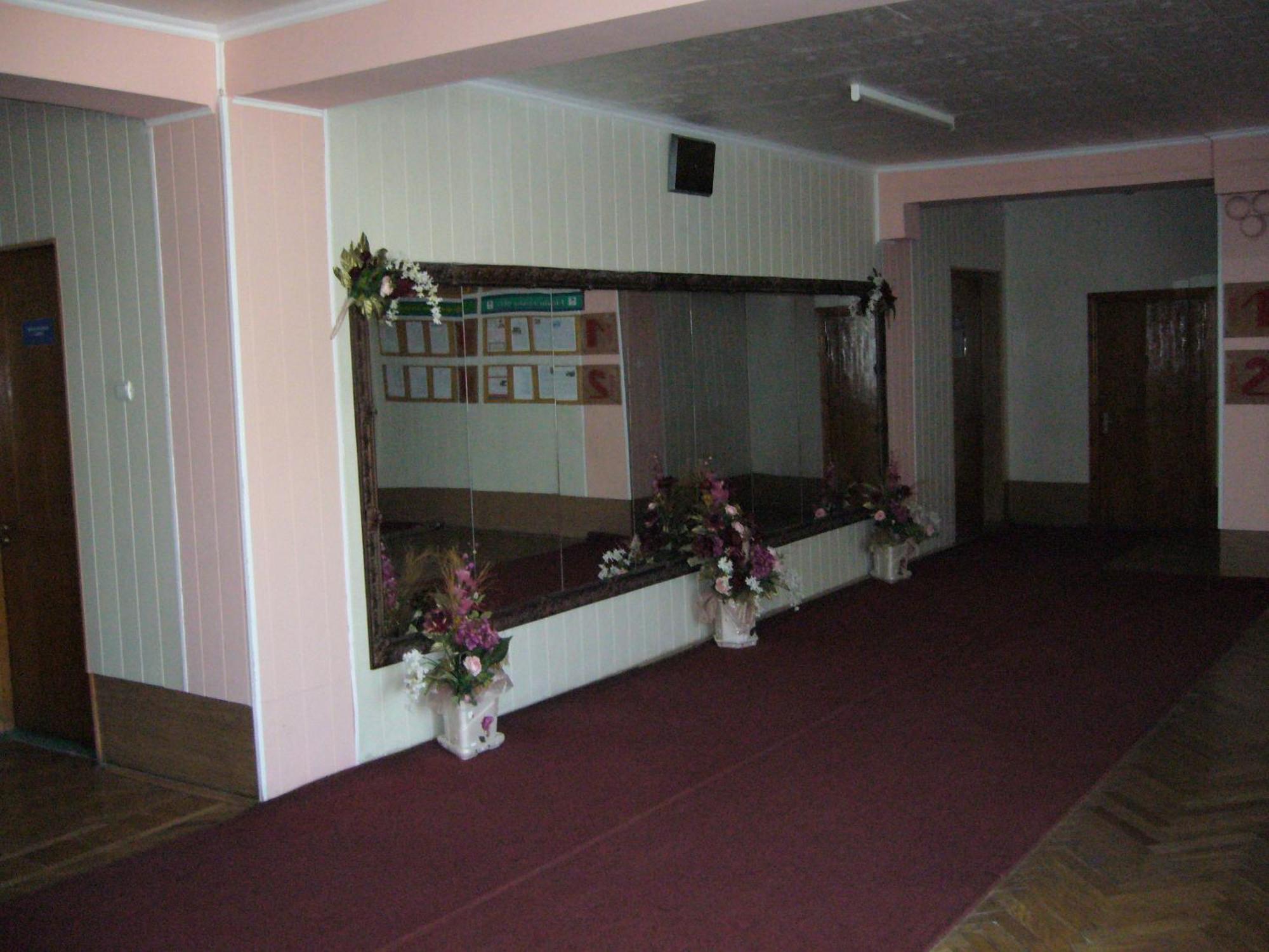 לוצק Hotel Profspilkovyi מראה חיצוני תמונה
