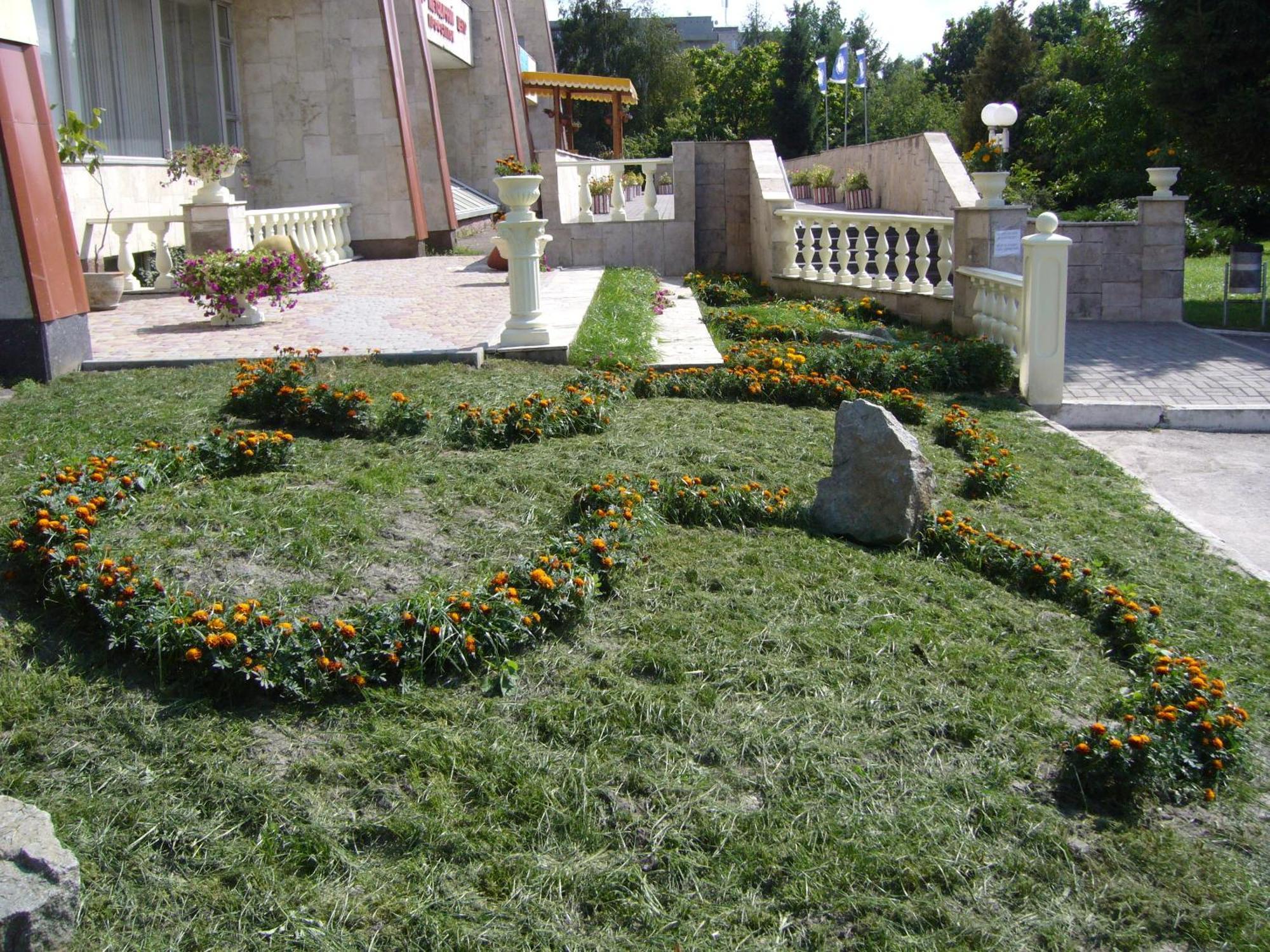 לוצק Hotel Profspilkovyi מראה חיצוני תמונה